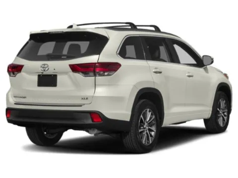 Photos of 2019 Toyota Highlander XLE for sale in Austin, TX at Audi North Austin