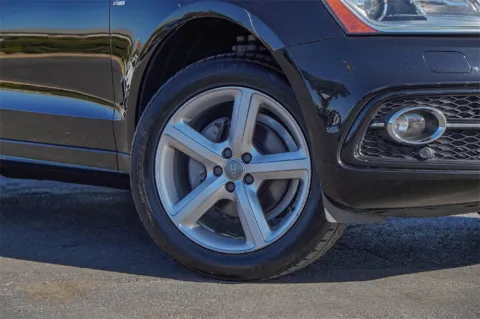 Photos of 2017 Audi Q5 Premium Plus for sale in Austin, TX at Audi North Austin