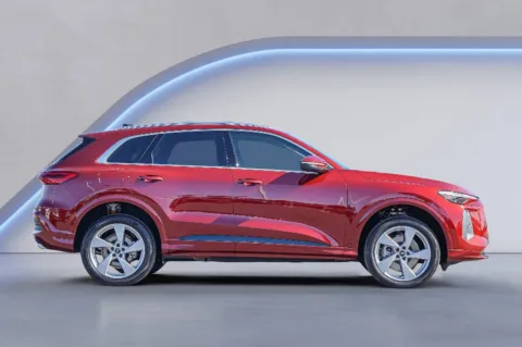 More photos of 2025 Audi Q5 Premium Plus at Audi North Austin, TX