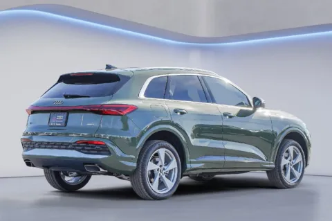 More photos of 2025 Audi Q5 Premium Plus at Audi North Austin, TX