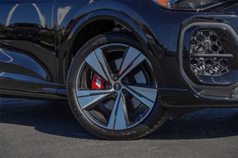 Photos of 2025 Audi SQ5 Premium Plus for sale in Austin, TX at Audi North Austin