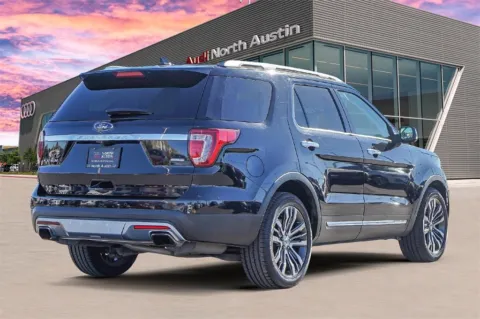 More photos of 2016 Ford Explorer Platinum at Audi North Austin, TX