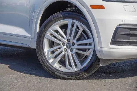 Photos of 2018 Audi Q5 Premium Plus for sale in Austin, TX at Audi North Austin