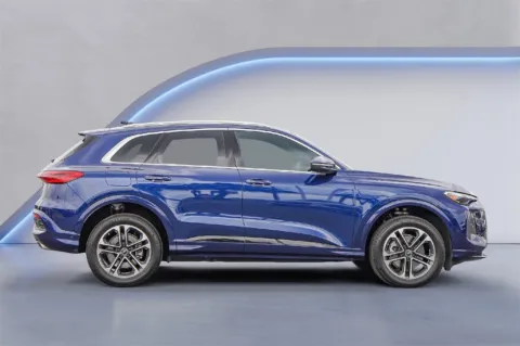 More photos of 2025 Audi Q5 Premium at Audi North Austin, TX