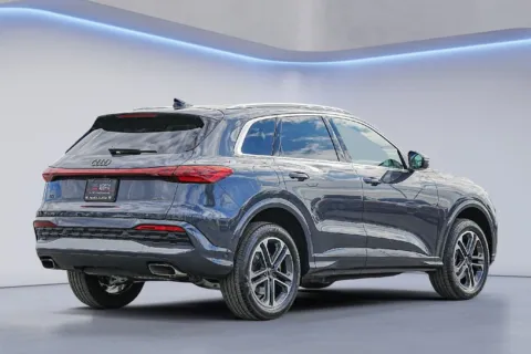 More photos of 2025 Audi Q5 Premium at Audi North Austin, TX