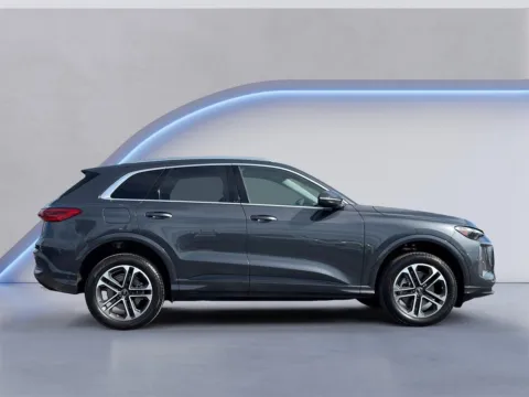 More photos of 2025 Audi Q5 Premium at Audi North Austin, TX