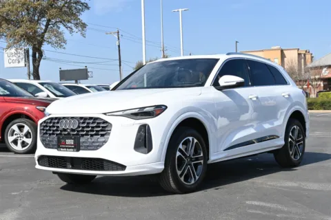 White 2025 Audi Q5 Premium for sale in Austin, TX