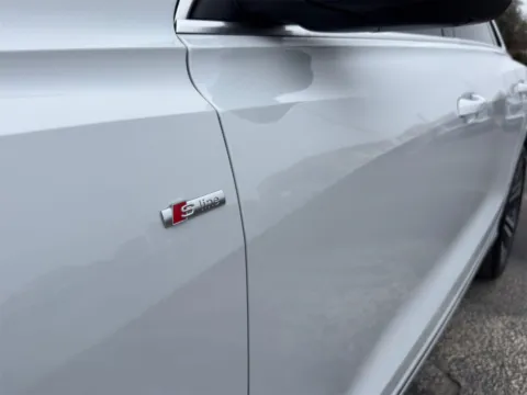 More photos of 2022 Audi Q8 Premium Plus at Audi North Austin, TX