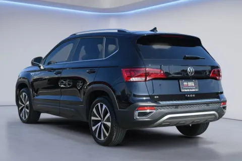 More photos of 2023 Volkswagen Taos SE at Audi North Austin, TX