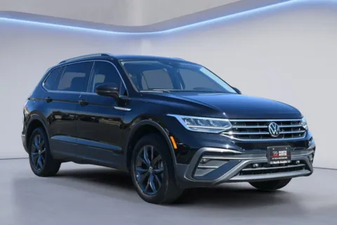 Photos of 2023 Volkswagen Tiguan SE for sale in Austin, TX at Audi North Austin
