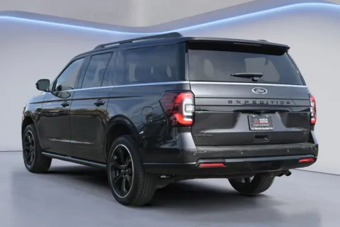 More photos of 2022 Ford Expedition Max Limited at Audi North Austin, TX