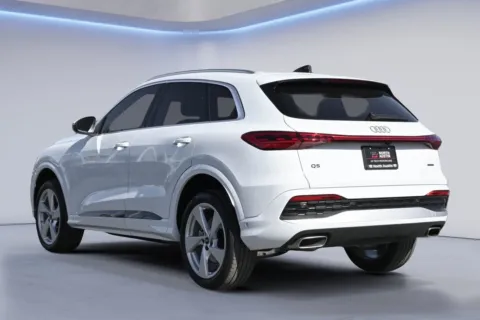 More photos of 2025 Audi Q5 Premium Plus at Audi North Austin, TX