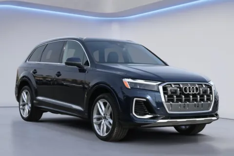 Photos of 2025 Audi Q7 Premium Plus for sale in Austin, TX at Audi North Austin