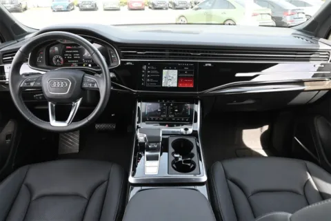 More photos of 2025 Audi Q7 Premium Plus at Audi North Austin, TX