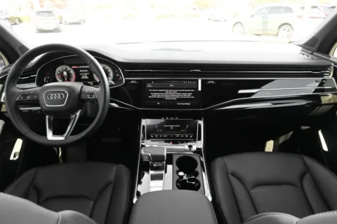 More photos of 2025 Audi Q7 Premium Plus at Audi North Austin, TX