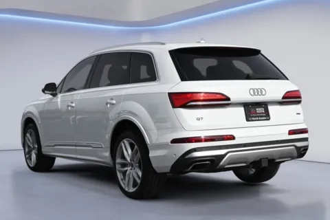 More photos of 2025 Audi Q7 Premium Plus at Audi North Austin, TX