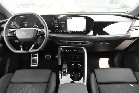 More photos of 2025 Audi SQ5 Premium Plus at Audi North Austin, TX