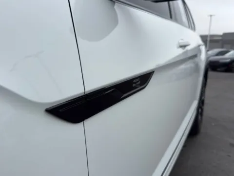 More photos of 2021 Volkswagen Atlas 3.6L V6 SEL Premium R-Line at Audi North Austin, TX