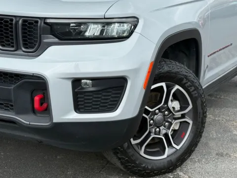 Photos of 2022 Jeep Grand Cherokee Trailhawk for sale in Austin, TX at Audi North Austin