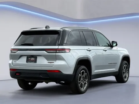 More photos of 2022 Jeep Grand Cherokee Trailhawk at Audi North Austin, TX