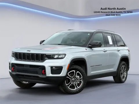Silver 2022 Jeep Grand Cherokee Trailhawk for sale in Austin, TX
