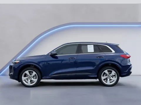 More photos of 2025 Audi Q5 Premium Plus at Audi North Austin, TX