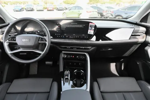 More photos of 2025 Audi Q5 Premium Plus at Audi North Austin, TX