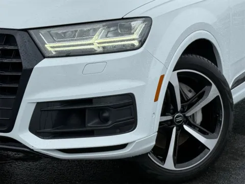 Photos of 2019 Audi Q7 55 Premium Plus for sale in Austin, TX at Audi North Austin