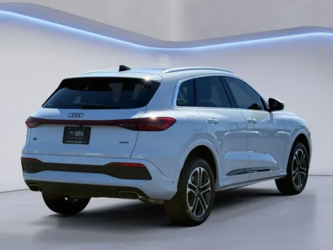 More photos of 2025 Audi Q5 Premium Plus at Audi North Austin, TX