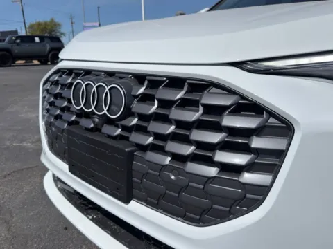 More photos of 2025 Audi Q5 Premium Plus at Audi North Austin, TX