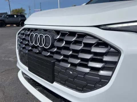 More photos of 2025 Audi Q5 Premium Plus at Audi North Austin, TX