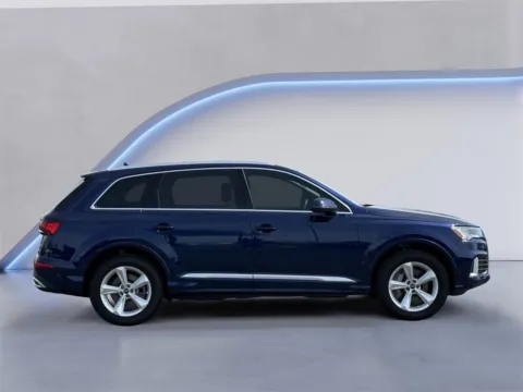 More photos of 2024 Audi Q7 Premium Plus at Audi North Austin, TX