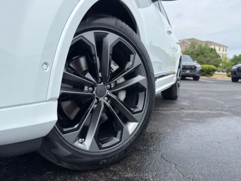 More photos of 2026 Audi Q7 Premium Plus at Audi North Austin, TX