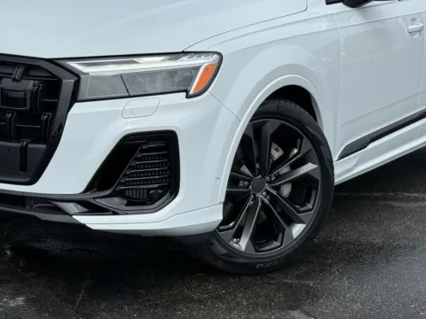 More photos of 2026 Audi Q7 Premium Plus at Audi North Austin, TX
