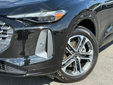 More photos of 2025 Audi Q5 Premium at Audi North Austin, TX