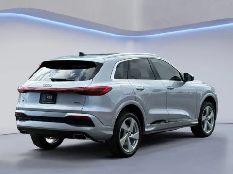 More photos of 2026 Audi Q5 Premium Plus at Audi North Austin, TX