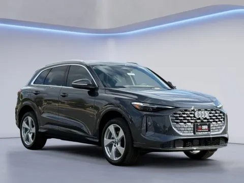 More photos of 2026 Audi Q7 Prestige at Audi North Austin, TX