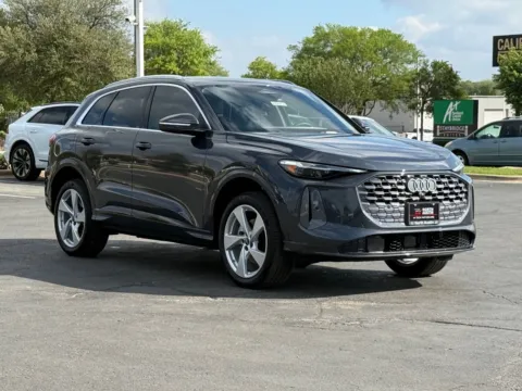 More photos of 2026 Audi Q7 Prestige at Audi North Austin, TX