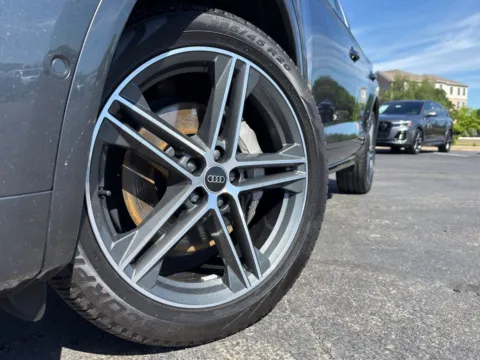 More photos of 2023 Audi Q5 S line Prestige at Audi North Austin, TX