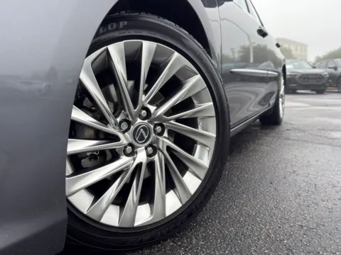 More photos of 2020 Lexus ES 350 Ultra Luxury at Audi North Austin, TX