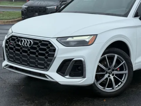 Photos of 2023 Audi SQ5 Premium Plus for sale in Austin, TX at Audi North Austin