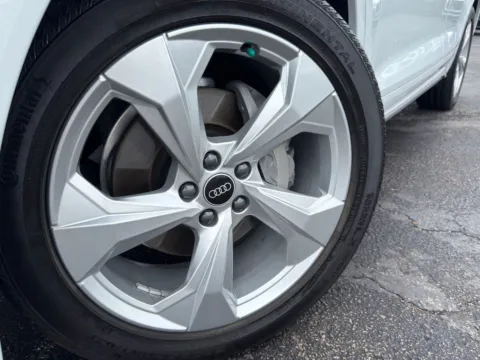 More photos of 2023 Audi Q5 S line Prestige at Audi North Austin, TX