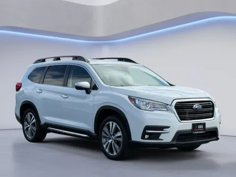 More photos of 2022 Subaru Ascent Touring at Audi North Austin, TX