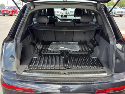 More photos of 2018 Audi Q7 Premium Plus at Audi North Austin, TX