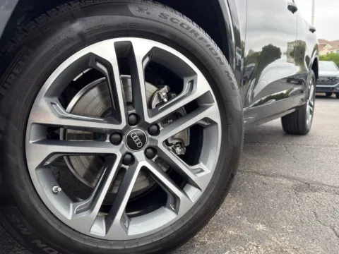 More photos of 2025 Audi Q5 Premium at Audi North Austin, TX
