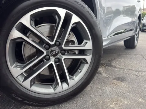 More photos of 2025 Audi Q5 Premium at Audi North Austin, TX