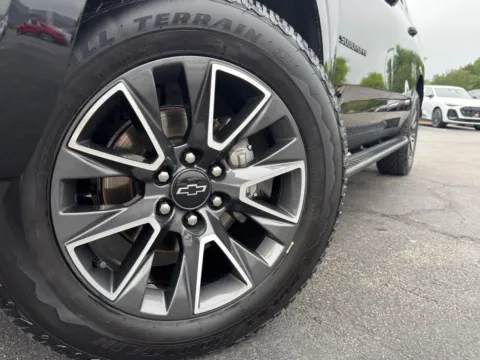 More photos of 2021 Chevrolet Suburban Z71 at Audi North Austin, TX