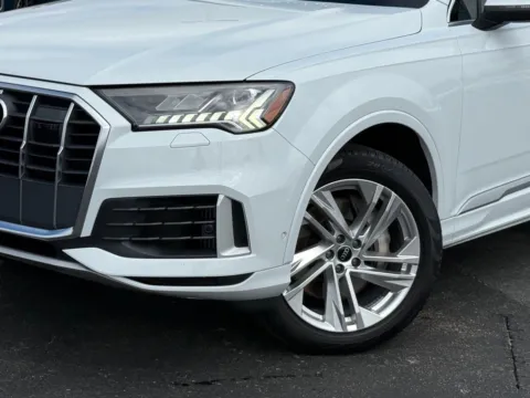 More photos of 2023 Audi Q7 Premium Plus at Audi North Austin, TX