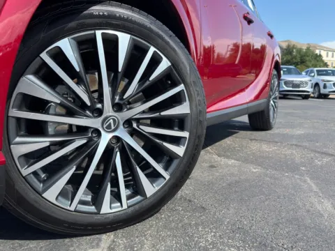 More photos of 2024 Lexus RX 350h Premium Plus at Audi North Austin, TX