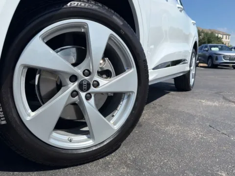 More photos of 2025 Audi Q5 Premium Plus at Audi North Austin, TX